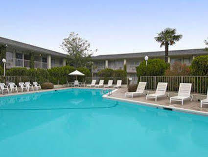 Courtyard Inn North Highlands Екстер'єр фото